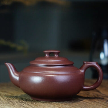Full Handmade Yixing Zisha Teapot [Shang Xin Qiao Pot] (Di Cao Qing – 260ml)