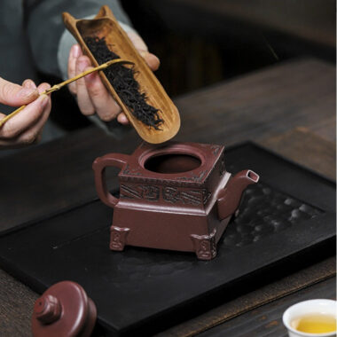 Full Handmade Yixing Zisha Teapot [Sifang Dingli] (Zi Ni – 280ml)
