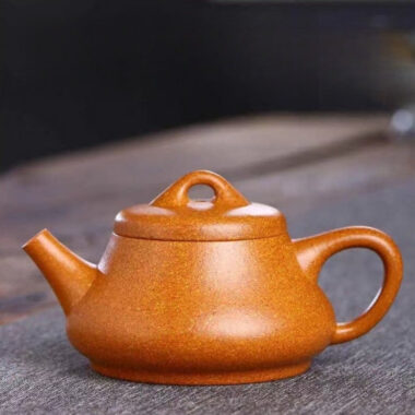 Full Handmade Yixing Zisha Teapot [Xin Piao Pot] (Wucai Lao Duan Ni – 200ml)