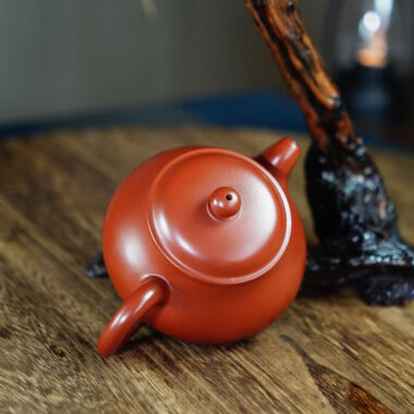 Yixing Zisha Teapot [Gao Pan Pot] (Dahongpao – 200ml)