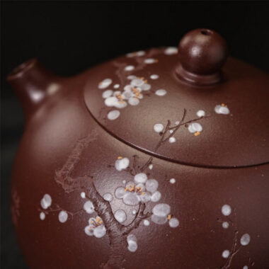 Full Handmade Yixing Zisha Teapot [Plum Xishi Pot] (Zi Ni – 170ml)