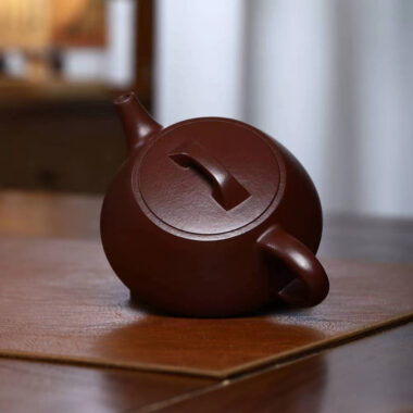 Full Handmade Yixing Zisha Teapot [Shi Piao Pot] (Zi Ni – 180ml)
