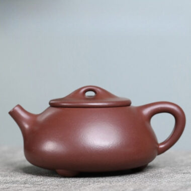 Full Handmade Yixing Zisha Teapot [Jingzhou Shi Piao Pot] (Zi Ni – 300ml)