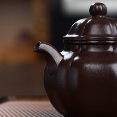 Full Handmade Yixing Zisha Teapot [Jinnang Duo Qiu Pot] (Lao Zi Ni- 300ml)