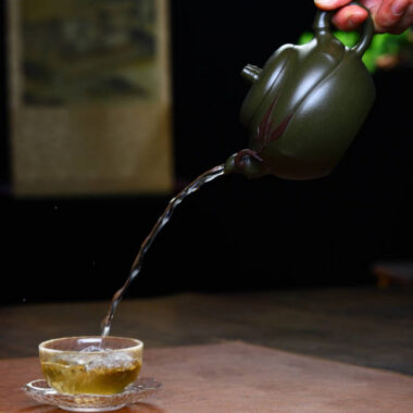 Full Handmade Yixing Zisha Teapot [Bamboo Pot] (Mo Lu Ni- 360ml)