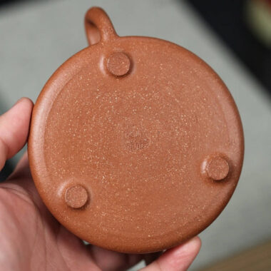 Full Handmade Yixing Zisha Teapot [Ziye Shi Piao Pot] (Jiang Po Ni – 220ml)