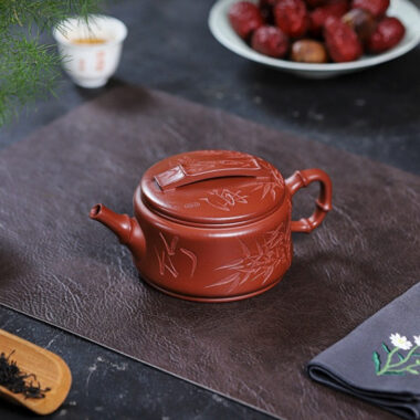 Full Handmade Yixing Zisha Teapot [Bamboo Hanwa] (Hong Pi Long – 320ml)