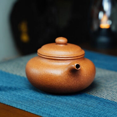 Full Handmade Yixing Zisha Teapot [Fanggu Pot] (Jiang Po Ni – 180ml)