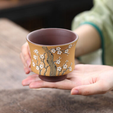 Handmade Yixing Zisha Master Tea Cup [Bi-color Plum Blossom] 180ml