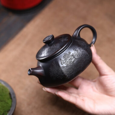 Yixing Zisha Teapot [Liufang Han Jiang] (Gu Hong Ni – 260ml)