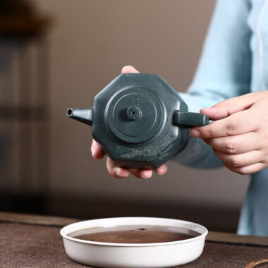 Yixing Zisha Teapot [Bafang Jing Lan] (Lu Ni – 280ml)