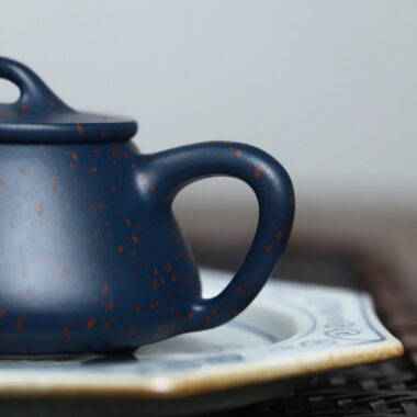 Full Handmade Yixing Zisha Teapot [Ziye Shi Piao Pot] (Tian Cui Sha – 170ml)