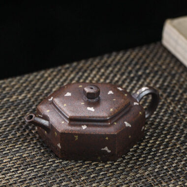Full Handmade Yixing Zisha Teapot [Liufang De Zhong] (Firewood Fired Duan Ni – 150ml)
