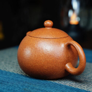 Full Handmade Yixing Zisha Teapot [Xishi Pot] (Jiang Po Ni – 190ml)