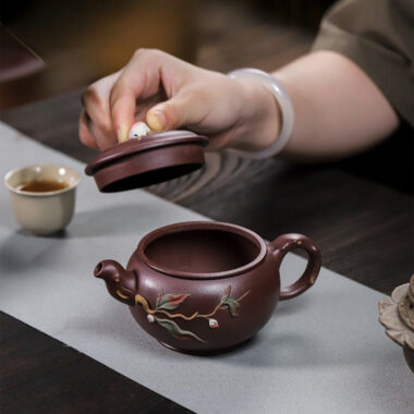 Full Handmade Yixing Zisha Teapot [Lucky & Healthy] (Zi Ni – 260ml)