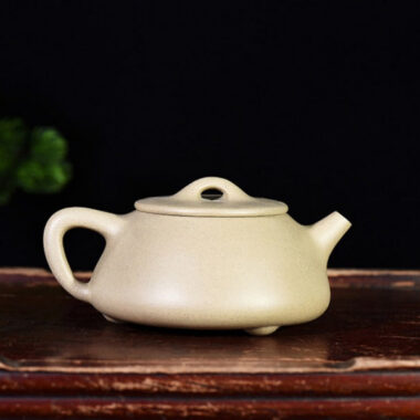 Full Handmade Yixing Zisha Teapot [Color Painted Jingzhou Shi Piao] (Duan Ni – 300ml)