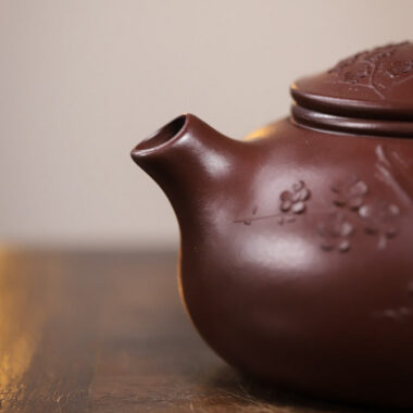 Yixing Zisha Teapot [Plum Blossom Han Jiang] (Zi Zhu Ni – 250ml)