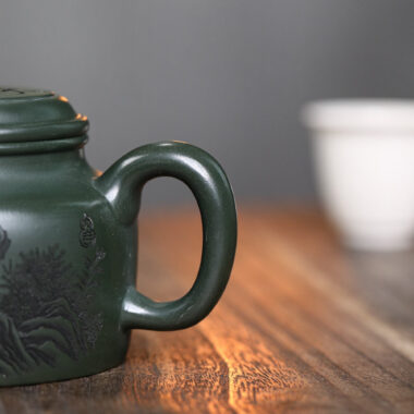 Yixing Zisha Teapot [Dezhong] (Lu Ni – 300ml)
