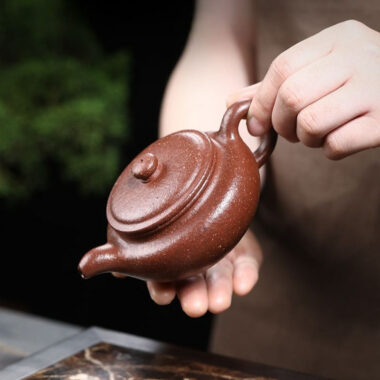 Full Handmade Yixing Zisha Teapot [Bian Fu] (Tao Hua Ni – 200ml)
