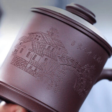 Yixing Zisha Tea Mug with Filter [Shanshui] (Zi Ni – 355ml)