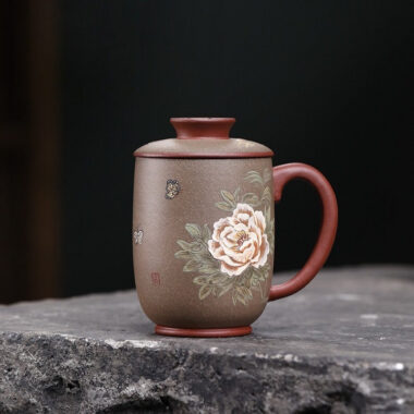Master Handmade Yixing Zisha Tea Mug [Ji Xiang] (Long Xue Sha – 200ml)