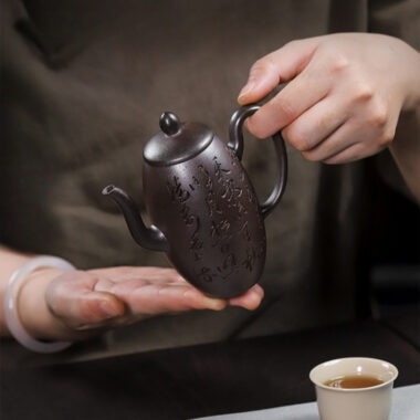 Full Handmade Yixing Zisha Teapot [Tian Zhu] (Tian Qing Ni – 200ml)