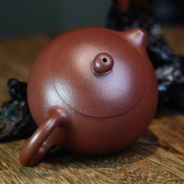 Full Handmade Yixing Zisha Teapot [Xishi Pot] (Di Cao Qing – 130ml)