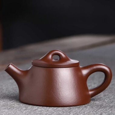 Full Handmade Yixing Zisha Teapot [Bawang Shi Piao Pot] (Zi Ni – 160ml)