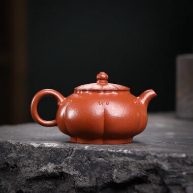 Full Handmade Yixing Zisha Teapot [Jinxiu Xishi] (Zhu Sha Zhu Ni – 150ml)