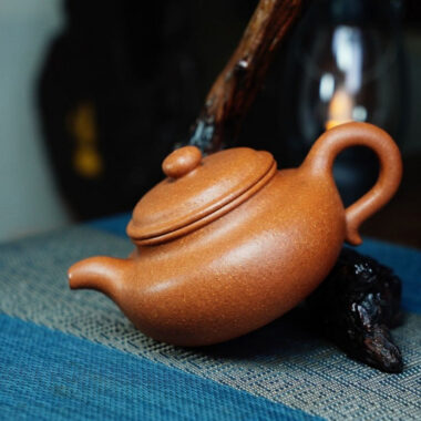 Full Handmade Yixing Zisha Teapot [Fanggu Pot] (Jiang Po Ni – 180ml)