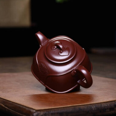 Full Handmade Yixing Zisha Teapot [Ruyi Pot] (Di Cao Qing – 370ml)