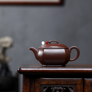 Yixing Zisha Teapot [Fangyuan Hanwa] (Zi Ni – 320ml)