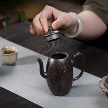 Full Handmade Yixing Zisha Teapot [Tian Zhu] (Tian Qing Ni – 200ml)