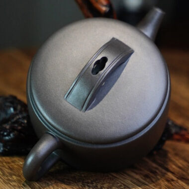 Full Handmade Yixing Zisha Teapot [Hanwa Pot] (Qinghui Ni – 180ml)