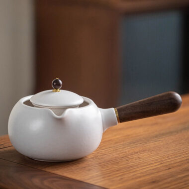 Retro Ceramic Direct Fire Teapot [Jing Hong Side Handle Pot] 700ml