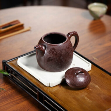 Yixing Zisha Teapot [Dragon Qin Quan] (Long Xue Sha – 380ml)