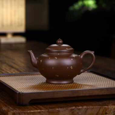 Full Handmade Yixing Zisha Teapot [Sprinkle Gold Xiao Ying Pot] (Zi Ni – 260ml)