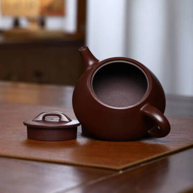 Full Handmade Yixing Zisha Teapot [Shi Piao Pot] (Zi Ni – 180ml)