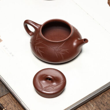 Full Handmade Yixing Zisha Teapot [Chu Piao Pot] (Di Cao Qing – 220ml)