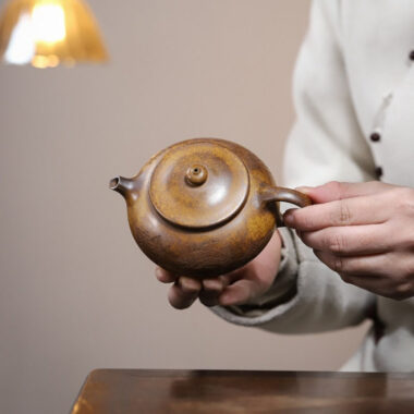 Yixing Zisha Teapot [Han Jiang] (Huangjin Duan Firewood Fired – 180ml)