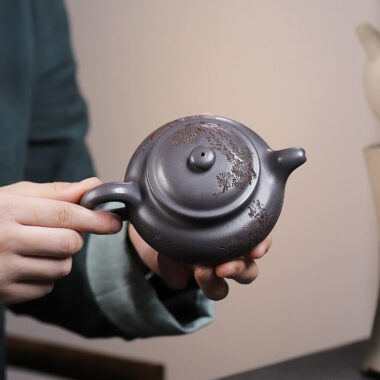 Yixing Zisha Teapot [Songzhi Fanggu] (Ting Qing Ni – 250ml)