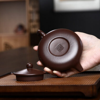Yixing Zisha Teapot [Hanmei Xu Bian] (Shi Hong – 190ml)