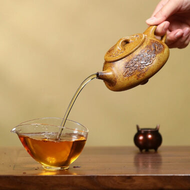 Yixing Zisha Teapot [Dragon Shi Piao] (Longgu Jin Sha – 310ml)