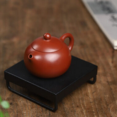 Full Handmade Yixing Zisha Teapot [Xishi Pot] (Zhu Ni – 130ml)
