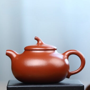 Full Handmade Yixing Zisha Teapot [Jia Duan Pot] (Dahongpao – 170ml)