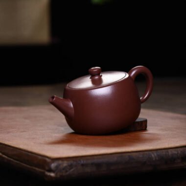 Full Handmade Yixing Zisha Teapot [Ping Gai Zhi Liu Pot] (Lao Zi Ni – 250ml)