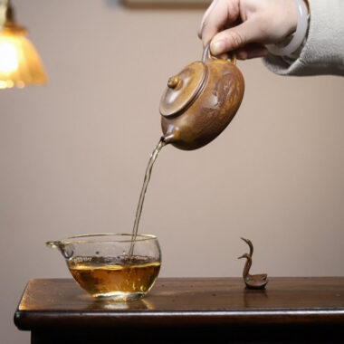 Yixing Zisha Teapot [Han Jiang] (Huangjin Duan Firewood Fired – 180ml)
