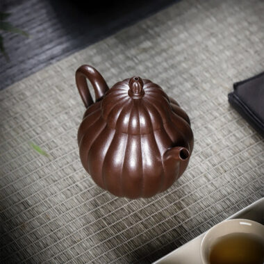 Full Handmade Yixing Zisha Teapot [Ling Hua Qiu Shui] (Jin Sha Zi Ni – 200ml)