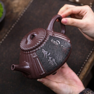 Full Handmade Yixing Zisha Teapot [Gao Feng Liang Jie] (30 Mu Zi Ni – 530ml)