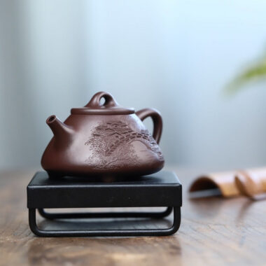 Full Handmade Yixing Zisha Teapot [Jiangnan Ziye Shi Piao Pot] (Zi Ni – 220ml)
